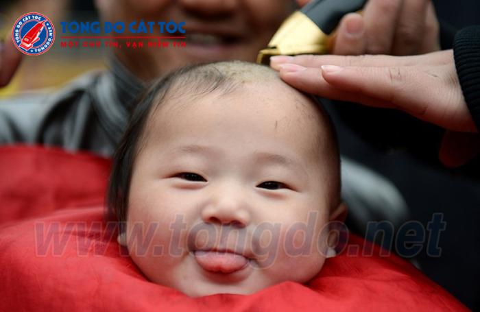 Tiêu chí để lựa chọn tông đơ cắt tóc cho bé sơ sinh 12 Các tiêu chí để lựa chọn tông đơ cắt tóc cho bé sơ sinh