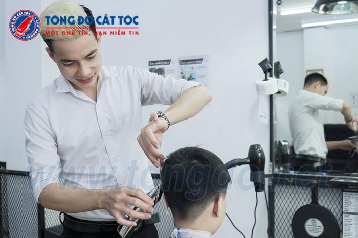 Tông đơ cắt tóc giao nhanh lấy ngay trong ngày